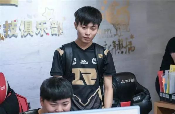 球技术和战 球技术和战